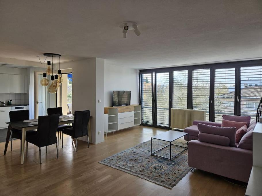 Feel Good With Forest View Apartment Zürich